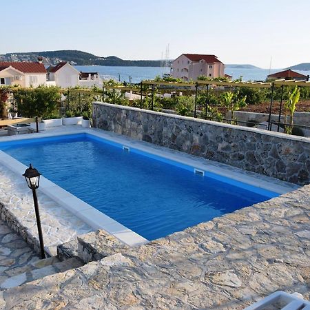 Villa Marta'S - Marta I Трогир Екстериор снимка