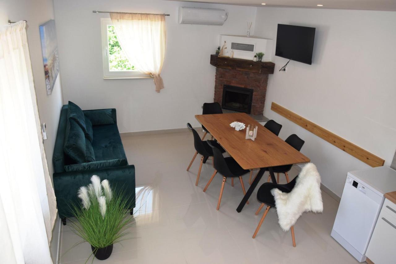 Villa Marta'S - Marta I Трогир Екстериор снимка